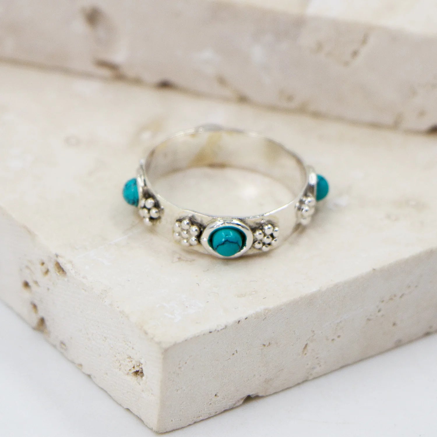 925 Silver stacking ring with flower motif and turquoise stone