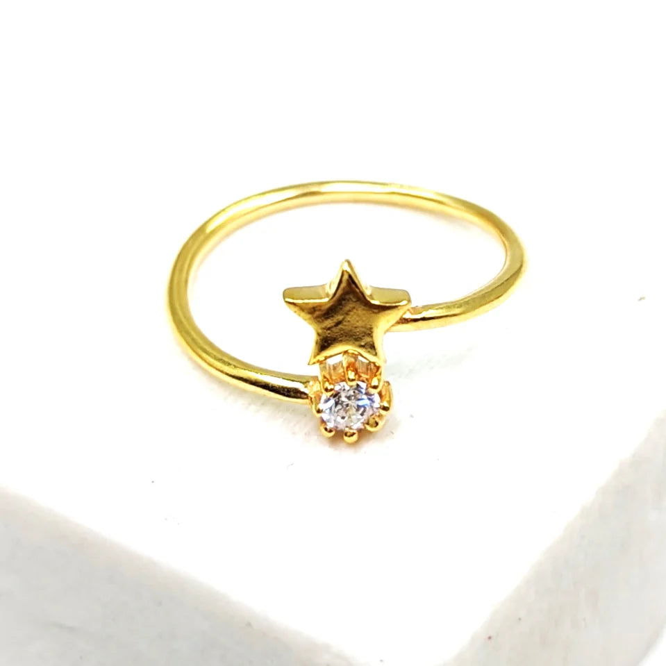 Open 925 gold plated silver ring with little star and Cubic Zirconia