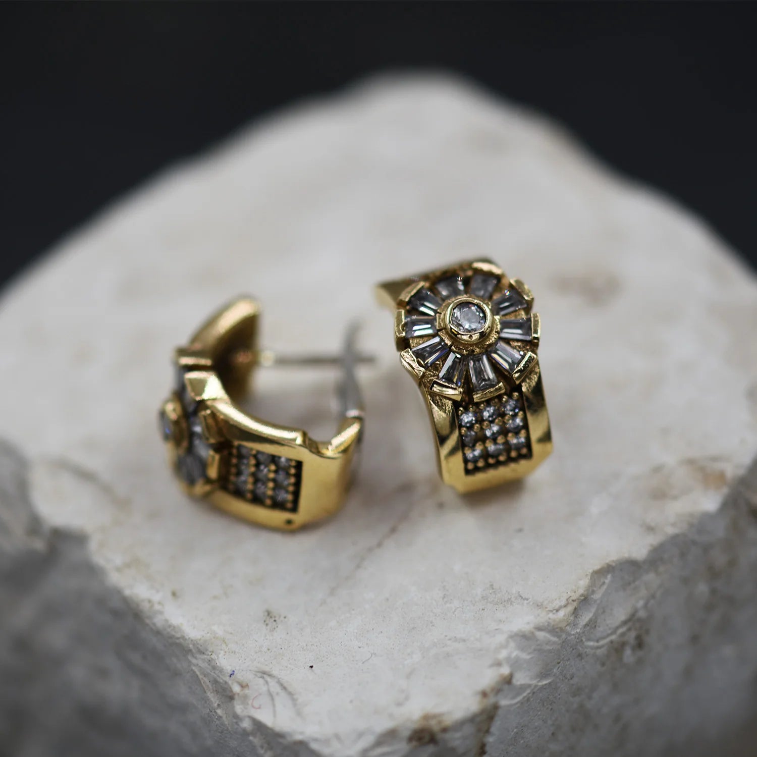 Cubic Zirconia center earrings